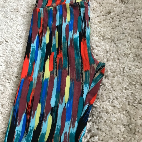 OS lularoe leggings - Picture 4 of 4
